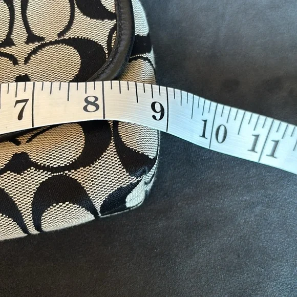 Coach Park Large Signature C Jacquard fabric print wristlet clutch like new! - Picture 9 of 12